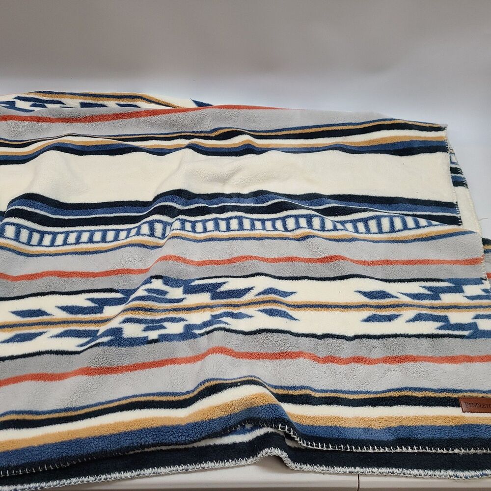 Pendleton Sherpa Fleece Throw Blanket 50x70 Saltillo Stripe Soft Cozy Warm